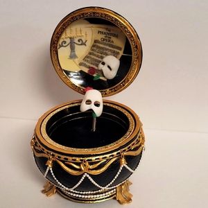 The San Francisco Music Box Company The Phantom Of The Opera Music Box